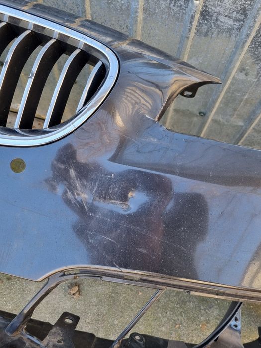Bara fata grila bmw f10/f11 facelift