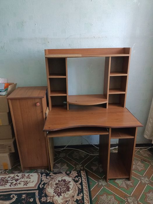 Компюторный стол