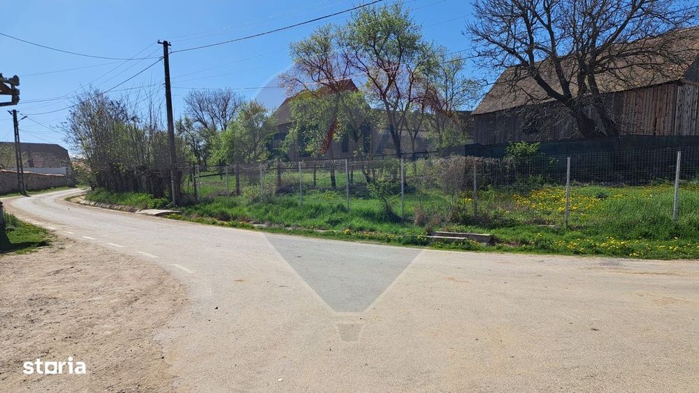 Teren în inima Țării Făgărașului -980 mp- liniște și tradiție în Grid