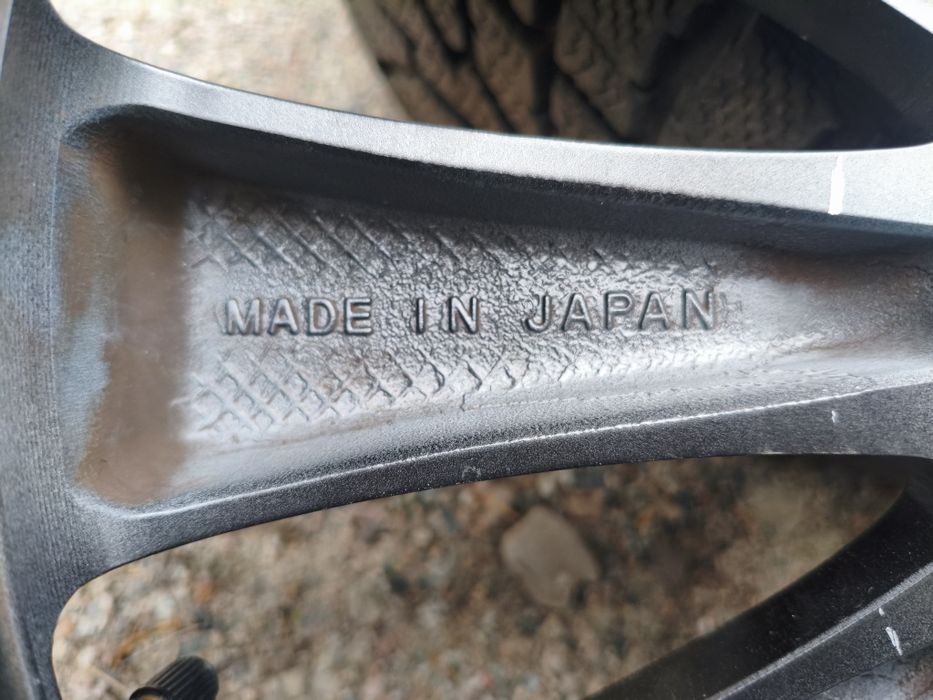 Диски R18 Subaru Original вместе с резиной