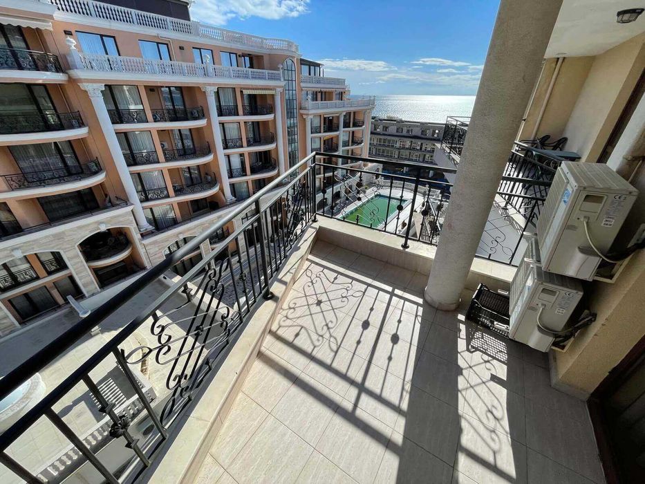 Продава се Четиристаен апартамент в Свети Влас - 117 кв.м за 1112 €/кв.м - Снимка #23