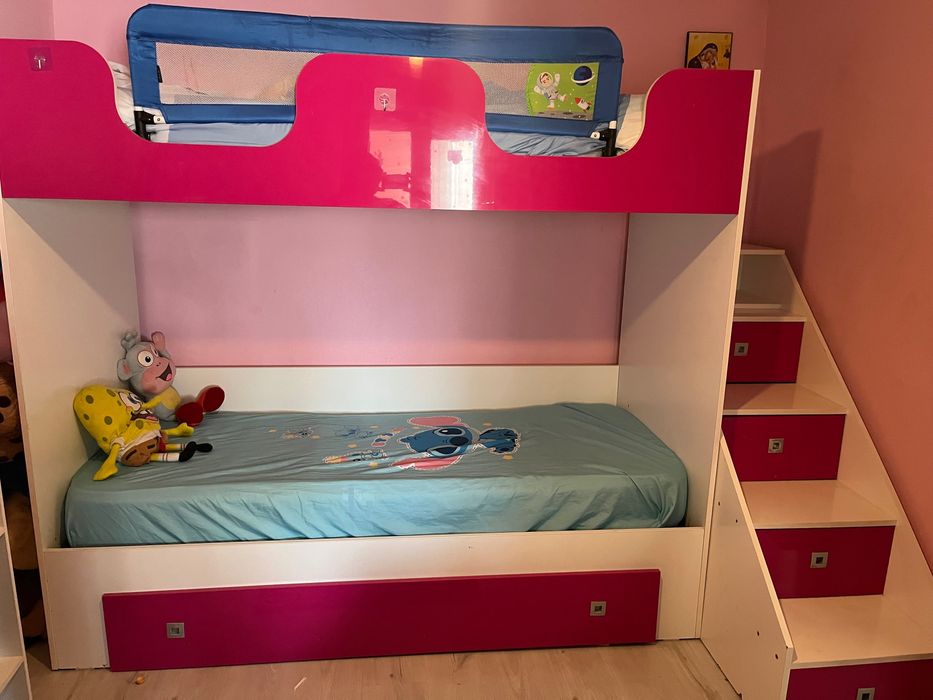 Pat supraetajat copii