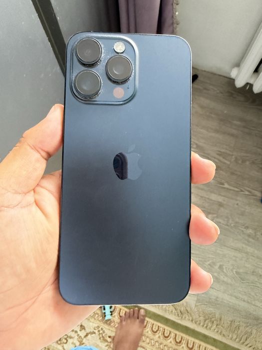 Iphone 15 pro max tatinum blue