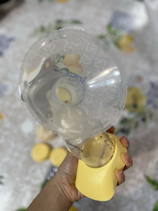 Ручной молокоотсос Medela