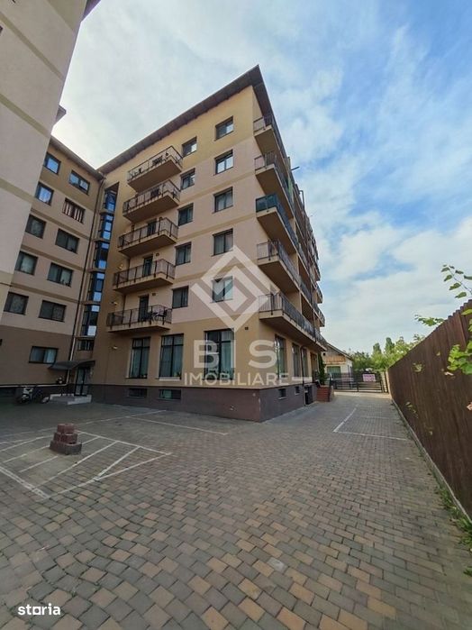 Apartament spațios cu 3 camere, 2 balcoane - Libertăți — fotografia 1