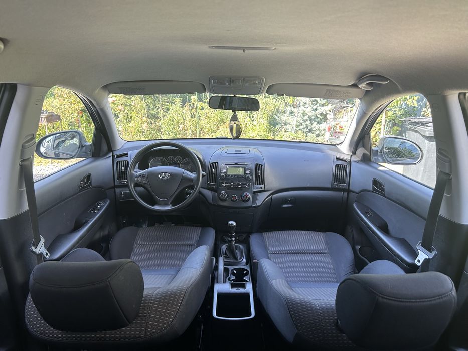 -Hyundai i30 facelift-1.6benzina-126cai-2009-euro4-adusa din germania-