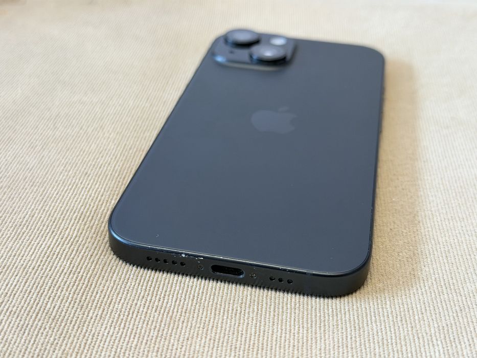 iPhone 15 128 GB - Black