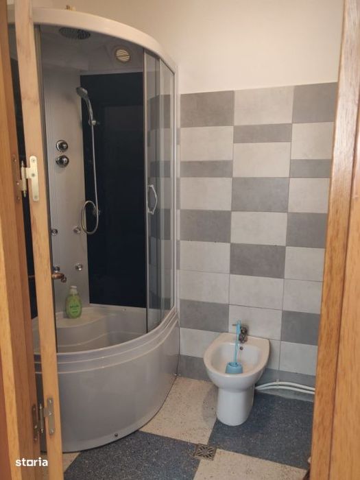 82 mp, DEMISOL 2 GARSONIERE SEPARATE, zona Petrom, Baciu
