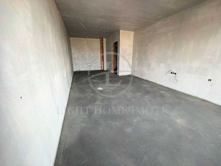 Продава се Двустаен апартамент в Пловдив, Христо Смирненски - 81 кв.м за 836 €/кв.м - Снимка #1