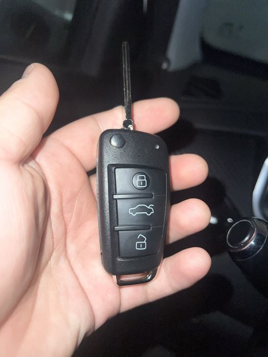 Ключ для авто(ауди, черри тигго)