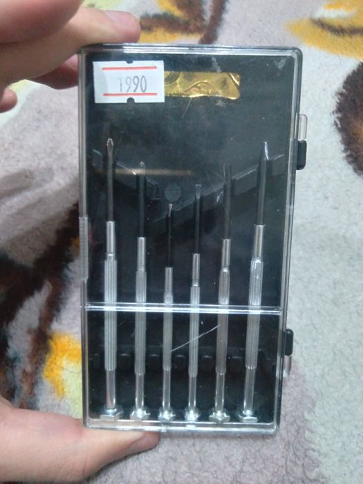 Продам отвертки для разбора или обмен на микро флешку 16Гб