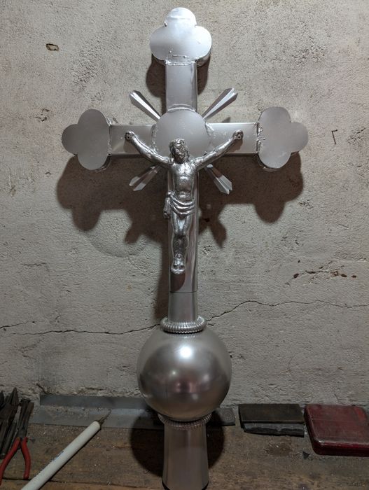 Cruci biserica din tabla zincata