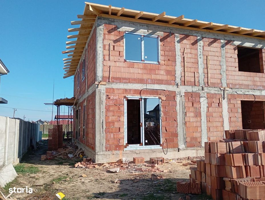 Duplex Modern in Chisoda zona linistita