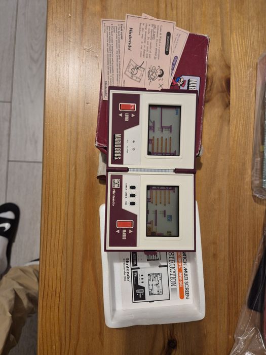 Vând console nintendo game watch