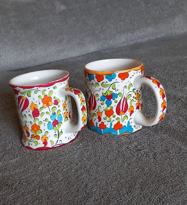 Cani din ceramica, pictate manual, cu motive turcesti