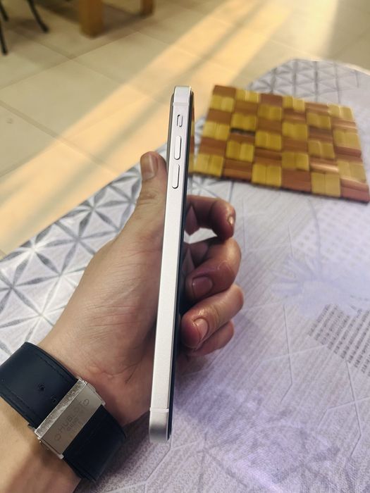 Iphone XS MAX на корпусе iphone 17 pro max