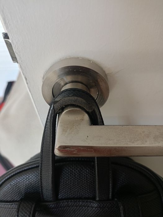 Vând ruscac damă, produs de calitate superioara,piele ecologica,urme d