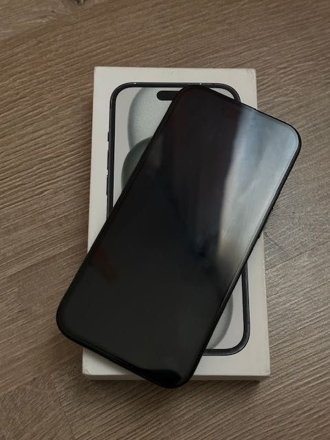 iPhone 15 128 gb black