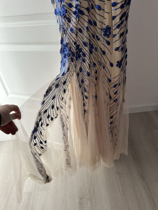 Официална рокля за специални поводи