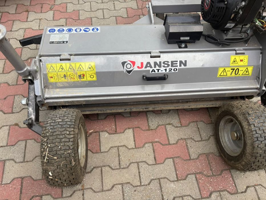 Tocator Vegetatie Jansen AT-120 15CP Benzina