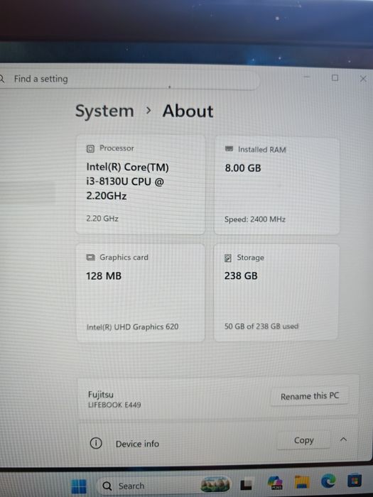 Laptop Fujitsu i3, 8gb, 256gb