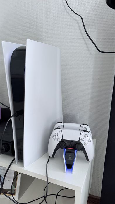 Ps 5 825 gb практический новый