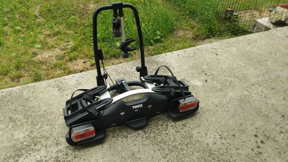 Vand suport auto pt. 2 biciclete Thule VeloCompact 925 cu prindere pe carlig