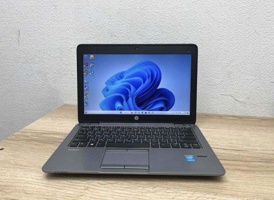Продам компактный ноутбук hp elitebook