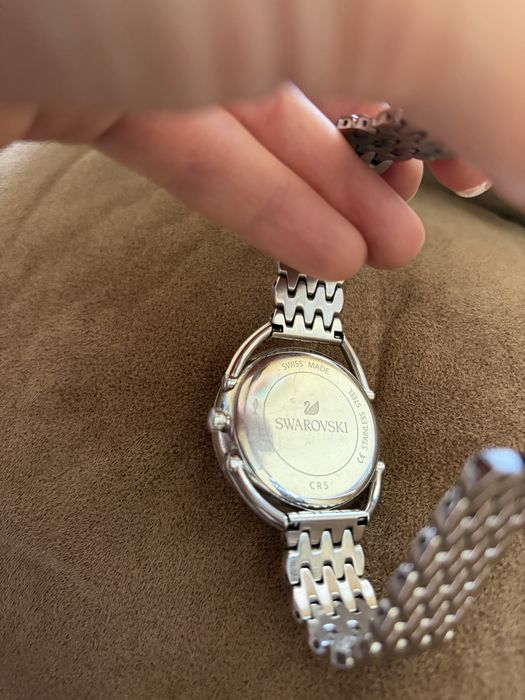 Swarovski часовник