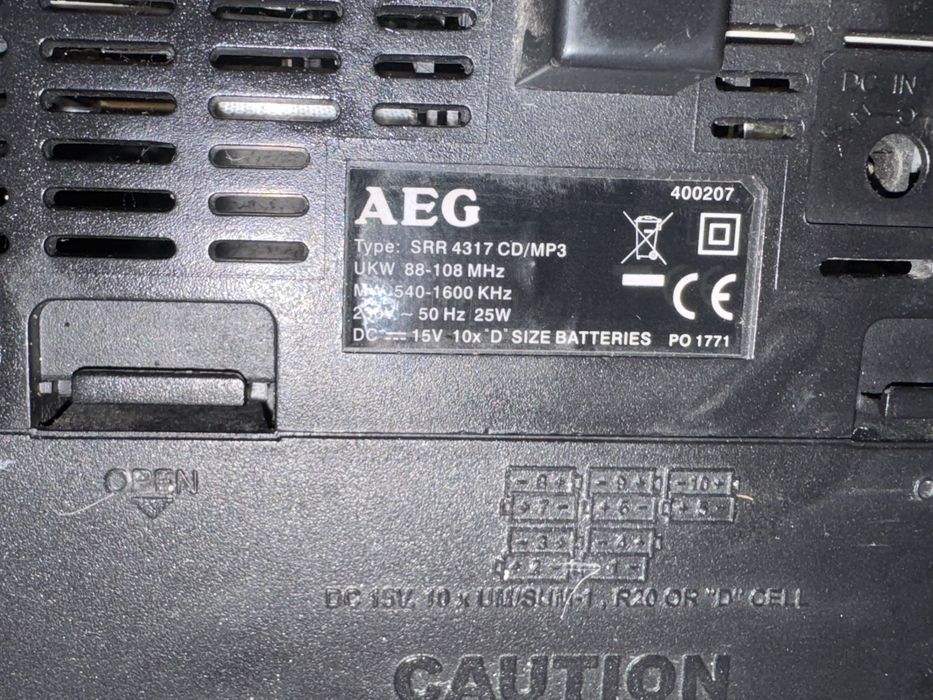 Boombax Aeg Srr-4317 Cd Mp3