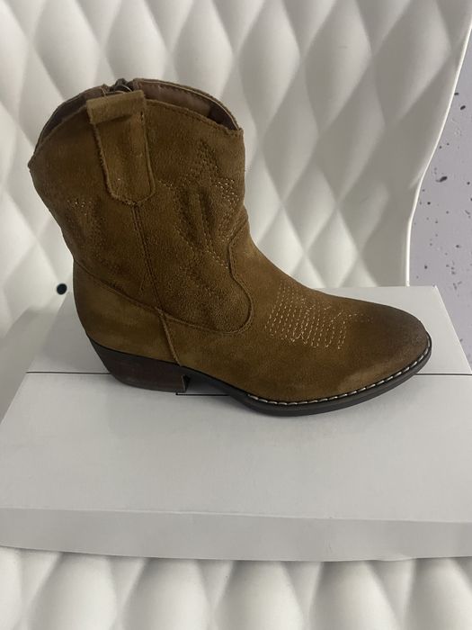 Cizme fete piele intoarsa