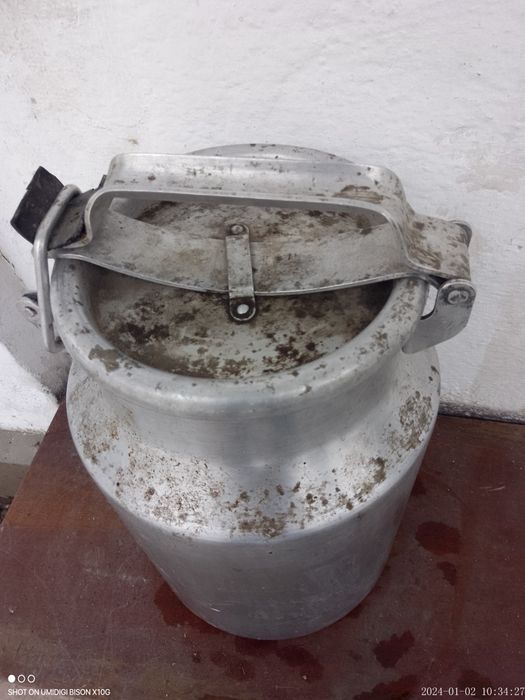 Продам бидон советский 10л.