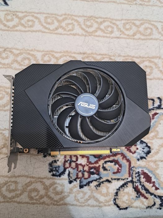 Продается видеокарта Gtx 1650 4gb