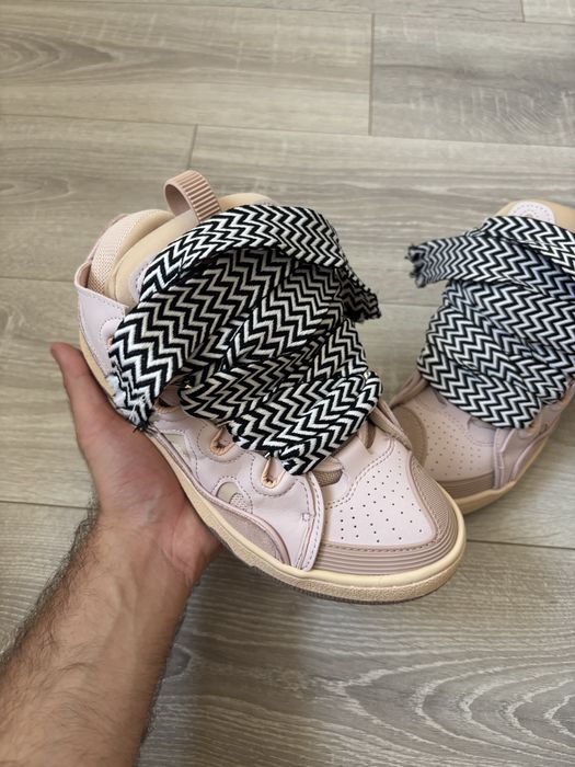 Lanvin Curb