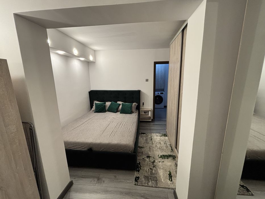 Apartament 2 camere Rovine - renovat, mobilat/utilat, centrala, 50mp