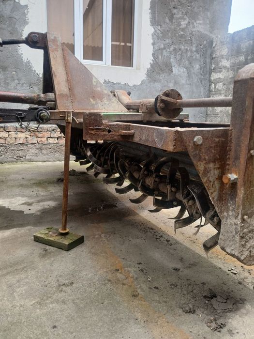 Фреза сотилади 2х30