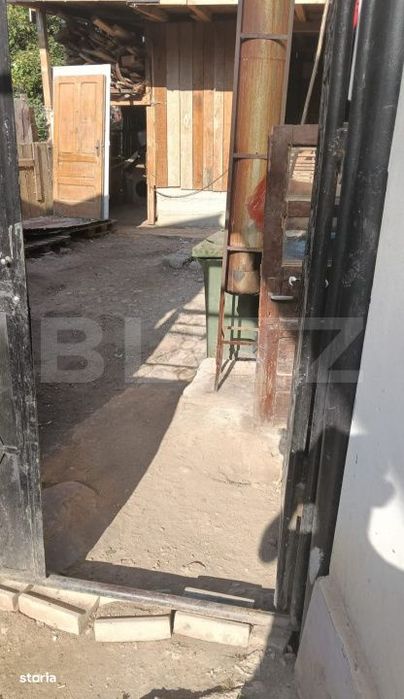 Casa cu 3 camere si gradina, aproape de centrul orasului Campeni