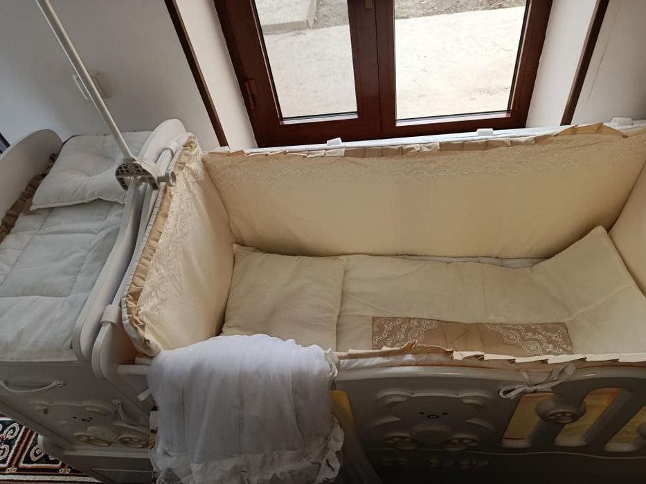 Детская кроватка