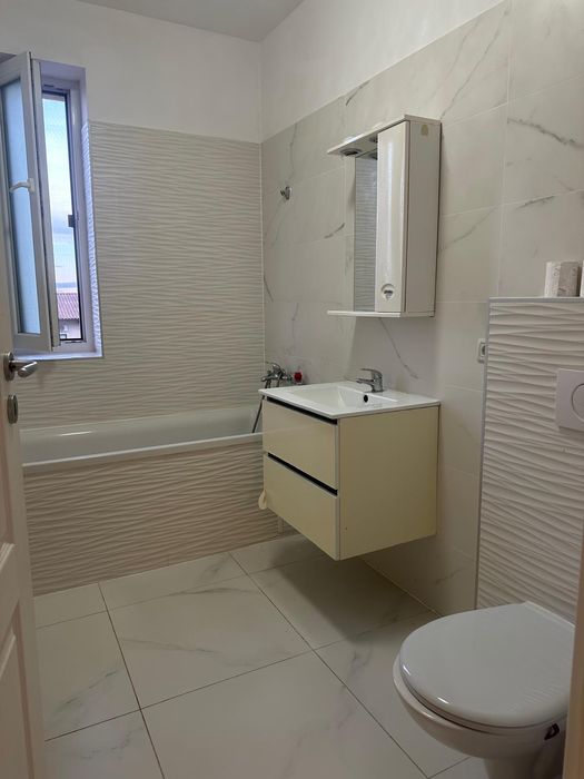 Închiriez apartament 2 camere