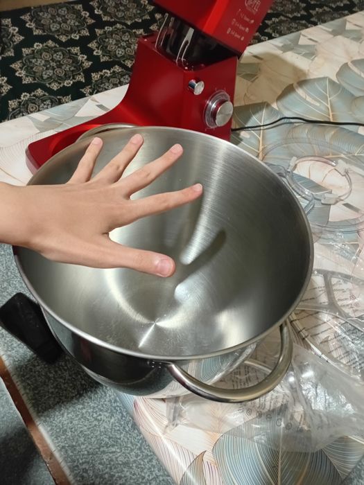 Продаётся миксер 10л.Миксер сотилади