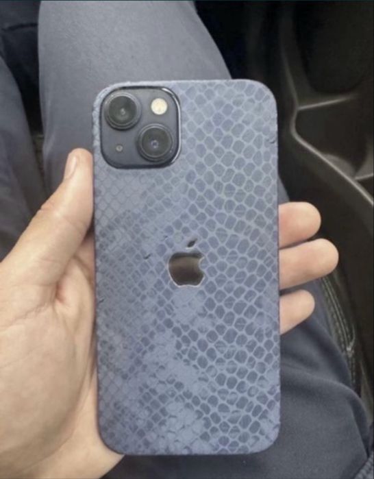 iphone 13 Midnight