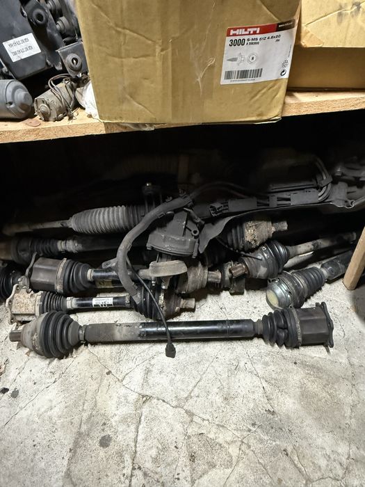 Части от Passat B6 главини,мостове,апарати,полуоски