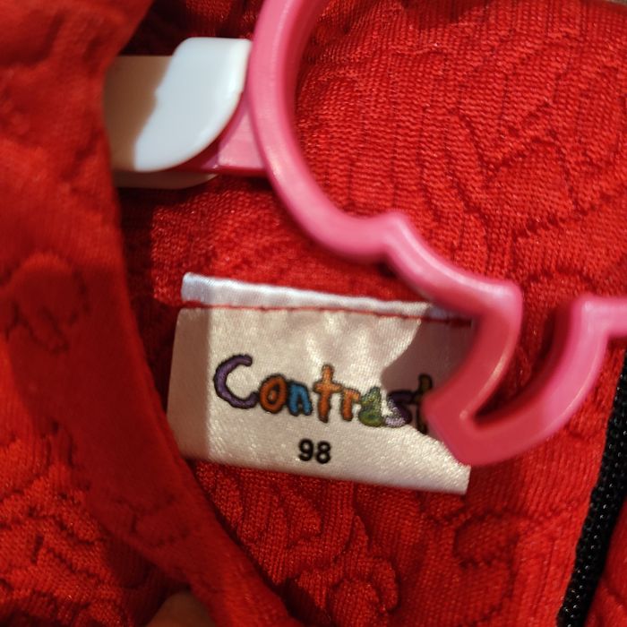 Две еднакви роклички