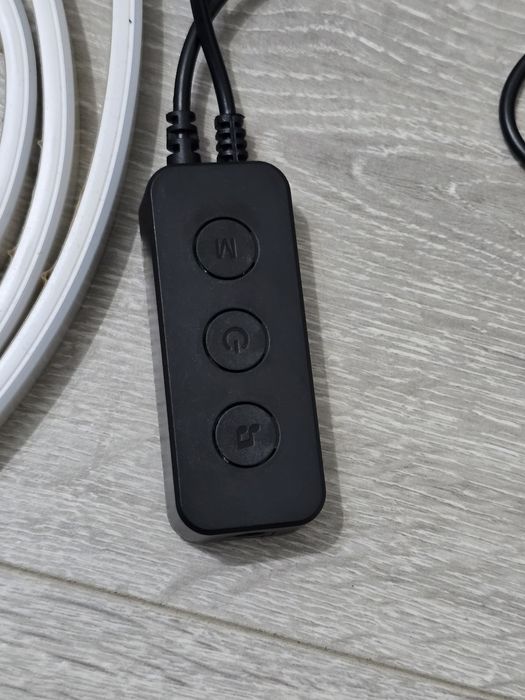 Bandă LED RGB USB – 3 părți, Music Sync, control aplicație