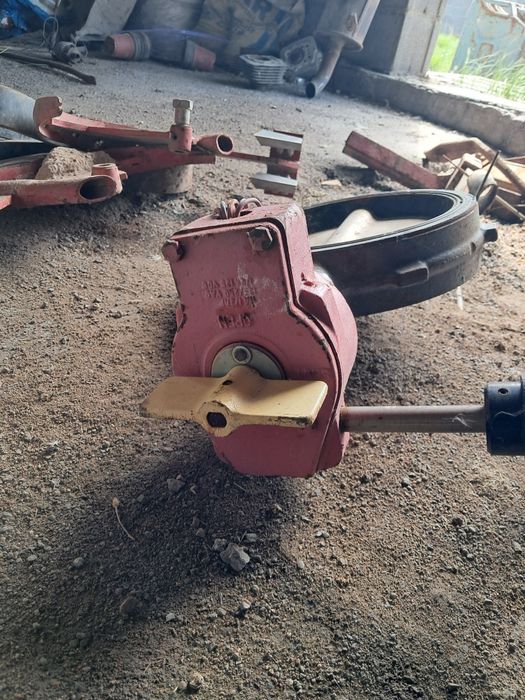 Задвижка продам срочна