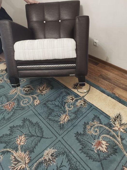 Кресла кожаные