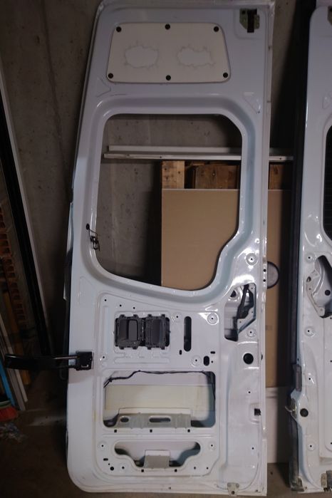 Задни Врати за бус Mercedes Sprinter W906