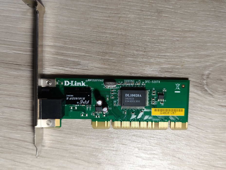 Сетевой PCI-адаптер D-Link DFE-520TX