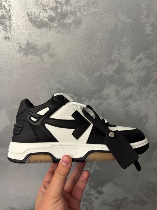 Off white ooo marime :40