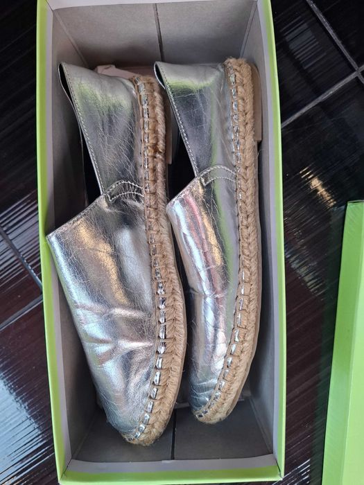 Нови еспадрили BERSHKA